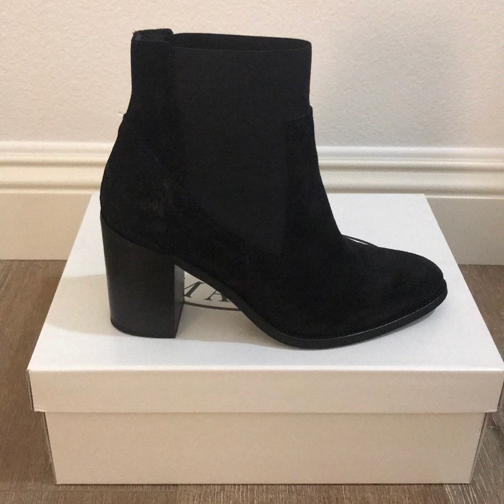 Like NEW Steve Madden Holland Bootie 7.5/8